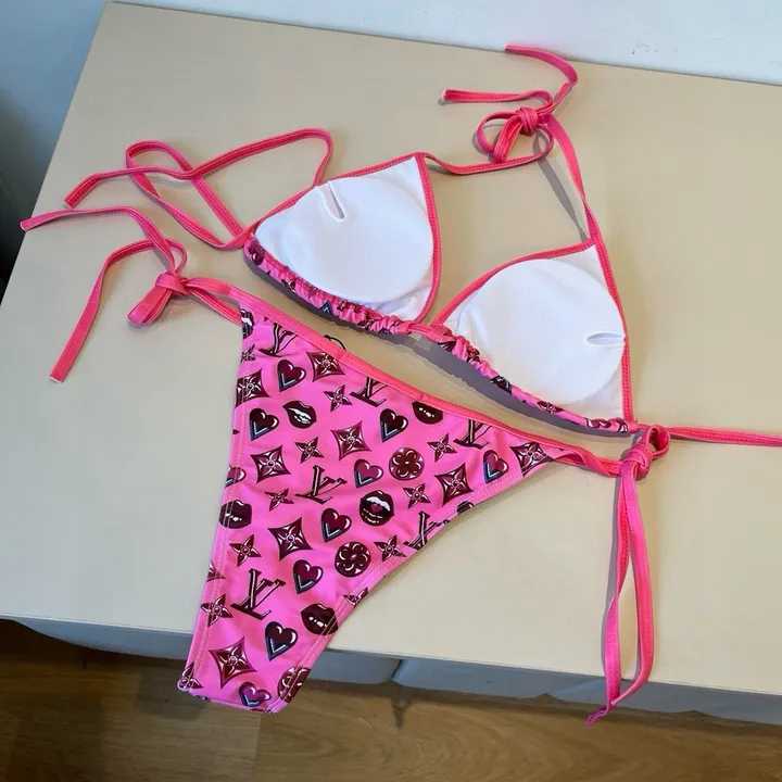 スーパーコピー シャネル 水着