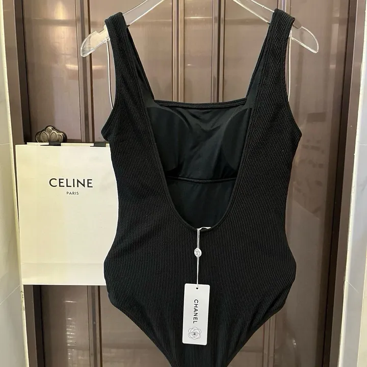 スーパーコピー シャネル 水着