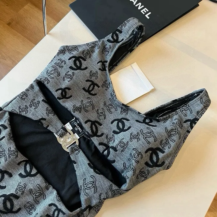 スーパーコピー シャネル 水着