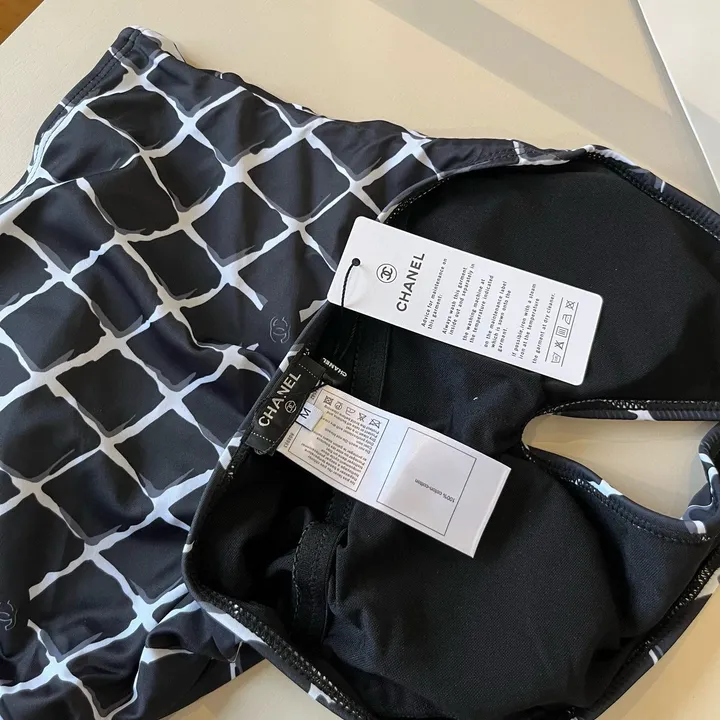 スーパーコピー シャネル 水着