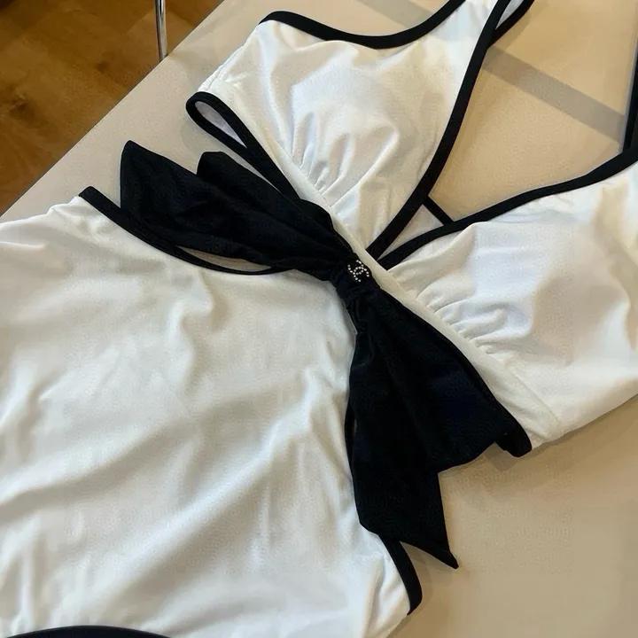 スーパーコピー シャネル 水着