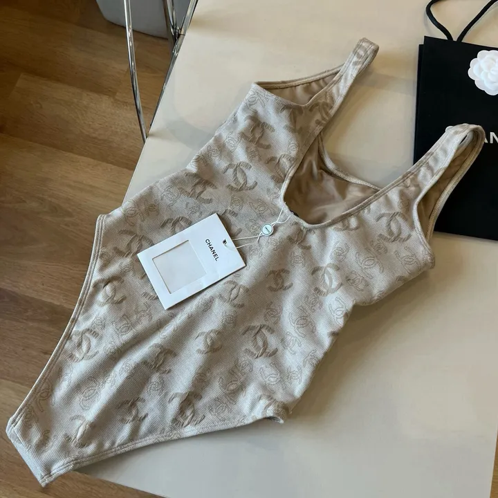 スーパーコピー シャネル 水着