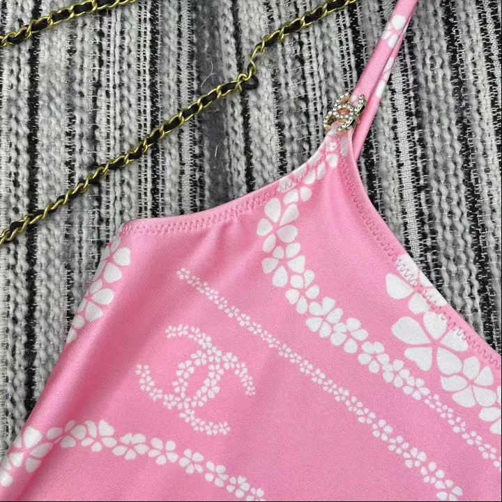 スーパーコピー シャネル 水着