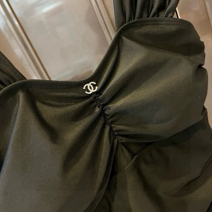 スーパーコピー シャネル 水着