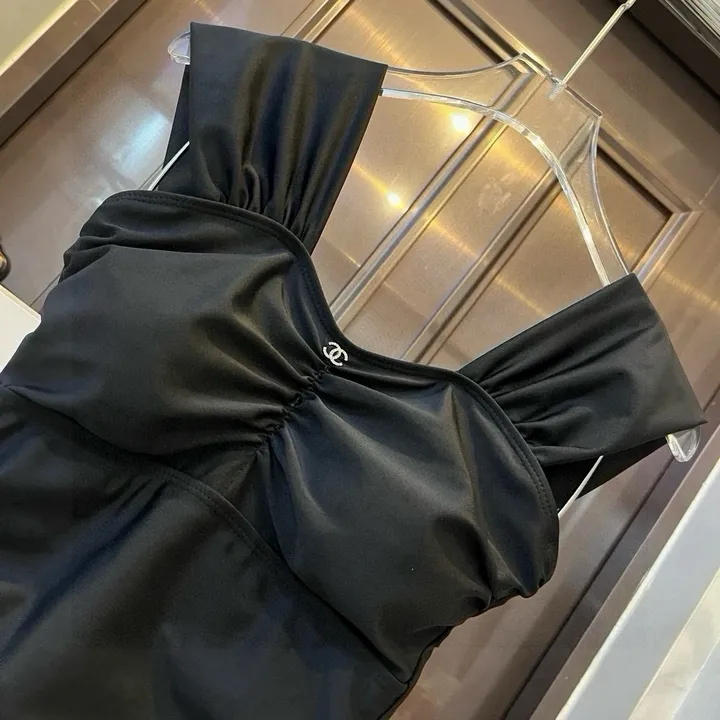 スーパーコピー シャネル 水着