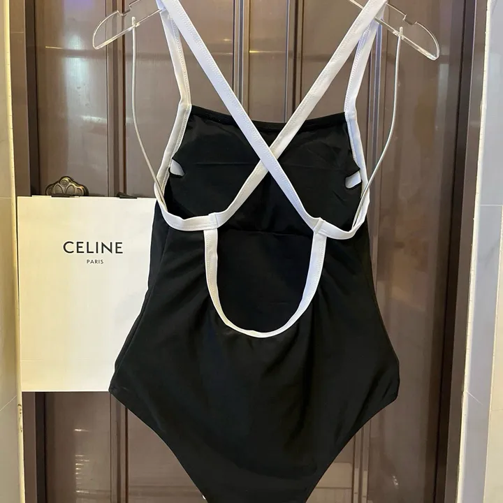 スーパーコピー シャネル 水着