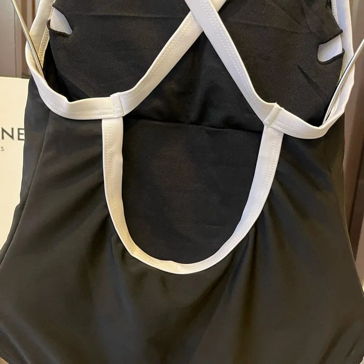 スーパーコピー シャネル 水着