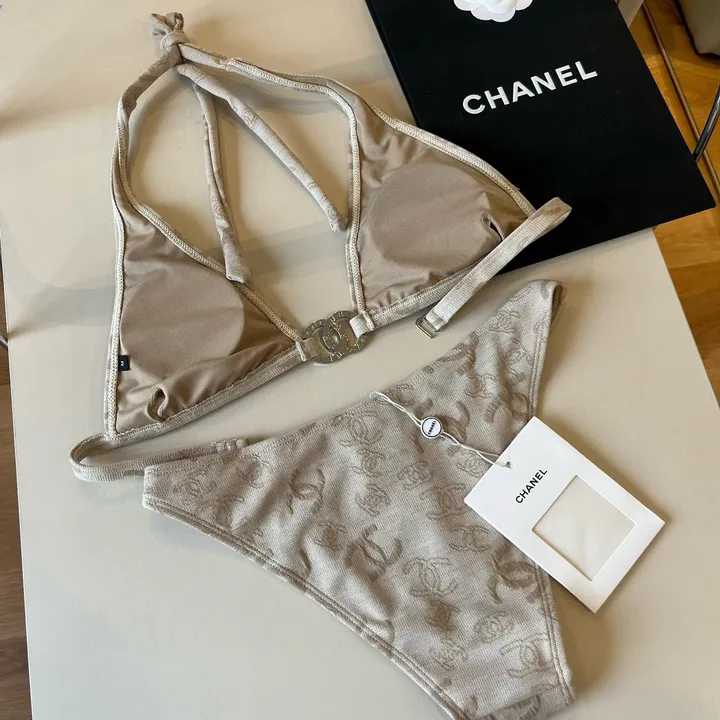 スーパーコピー シャネル 水着