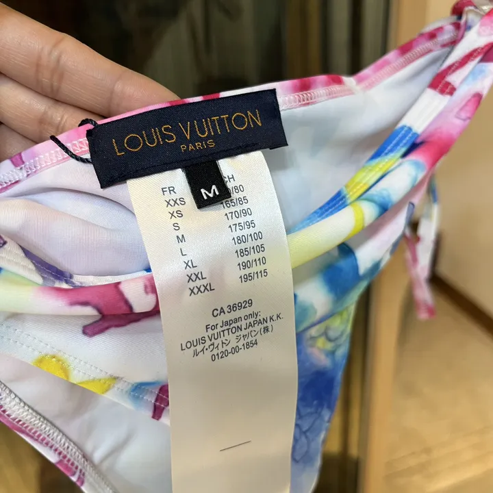 スーパーコピー シャネル 水着