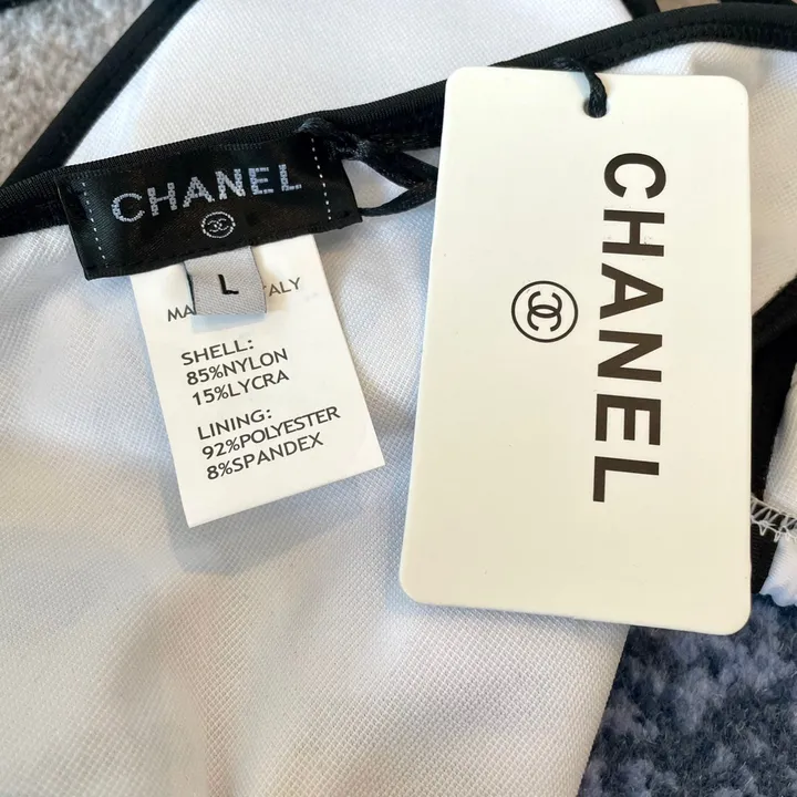 スーパーコピー シャネル 水着