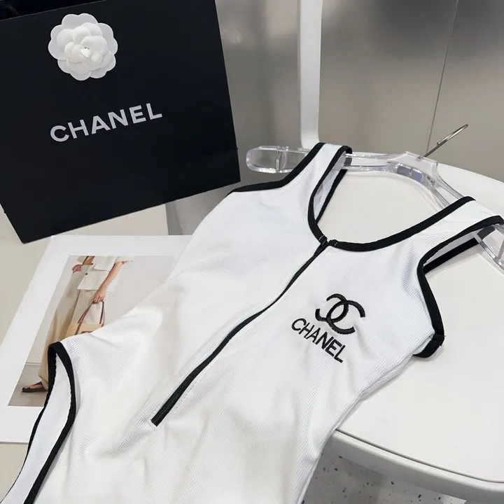 スーパーコピー シャネル 水着