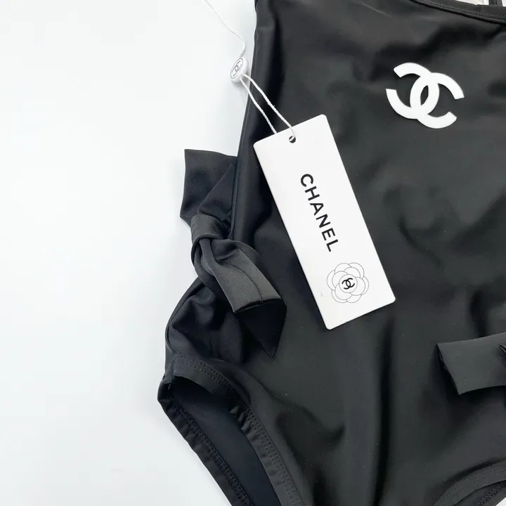 スーパーコピー シャネル 水着