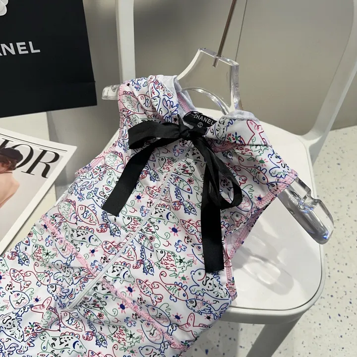 スーパーコピー シャネル 水着