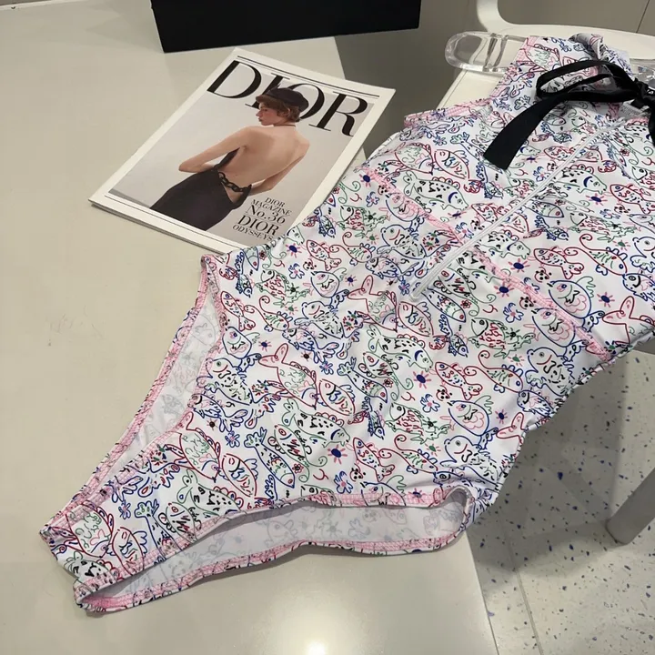 スーパーコピー シャネル 水着