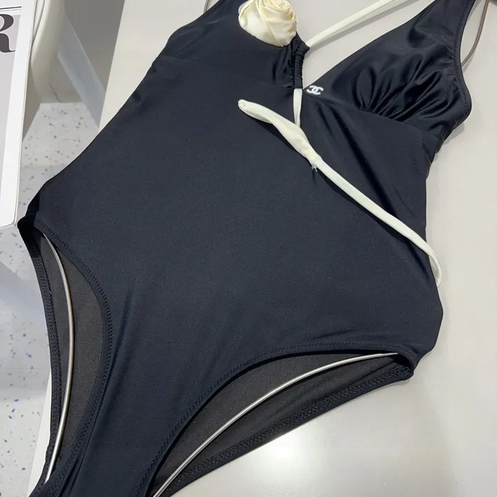 スーパーコピー シャネル 水着