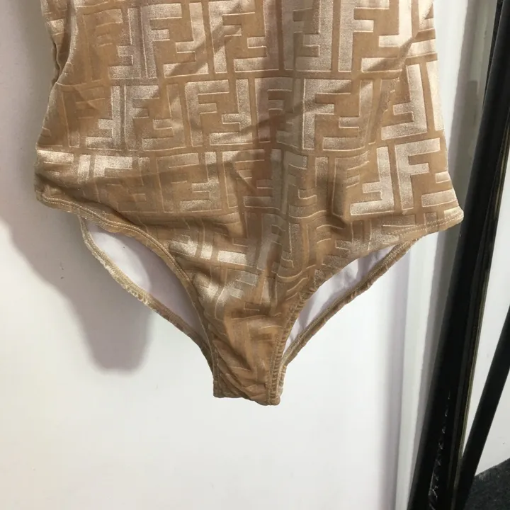 スーパーコピー フェンディ 水着