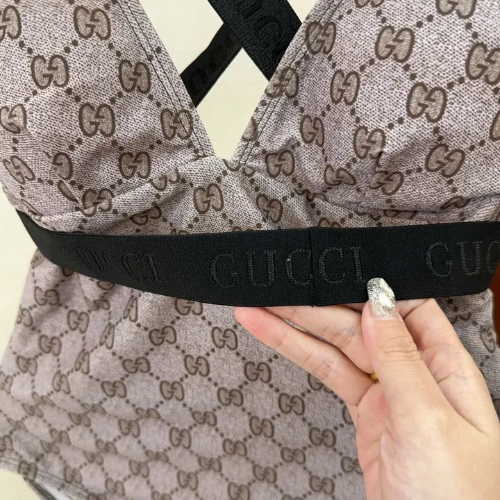 スーパーコピー グッチ 水着