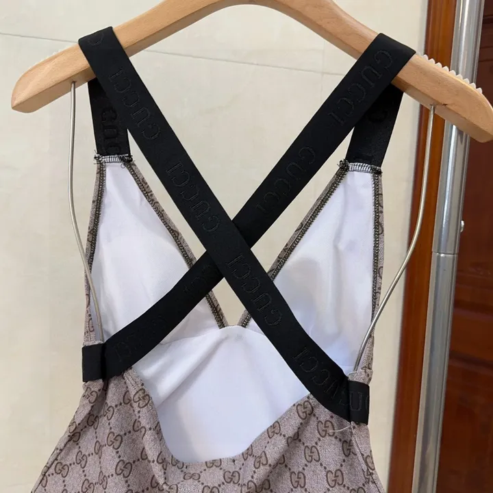 スーパーコピー グッチ 水着