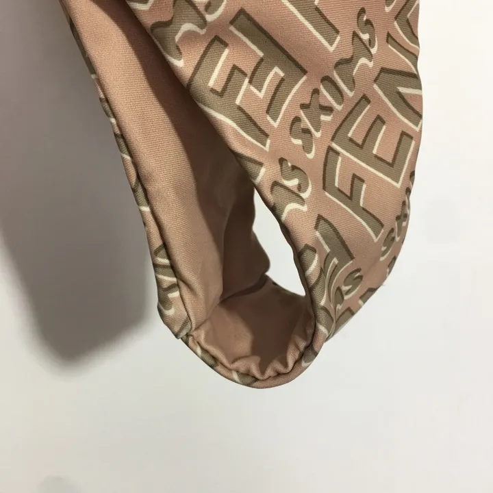 スーパーコピー フェンディ 水着