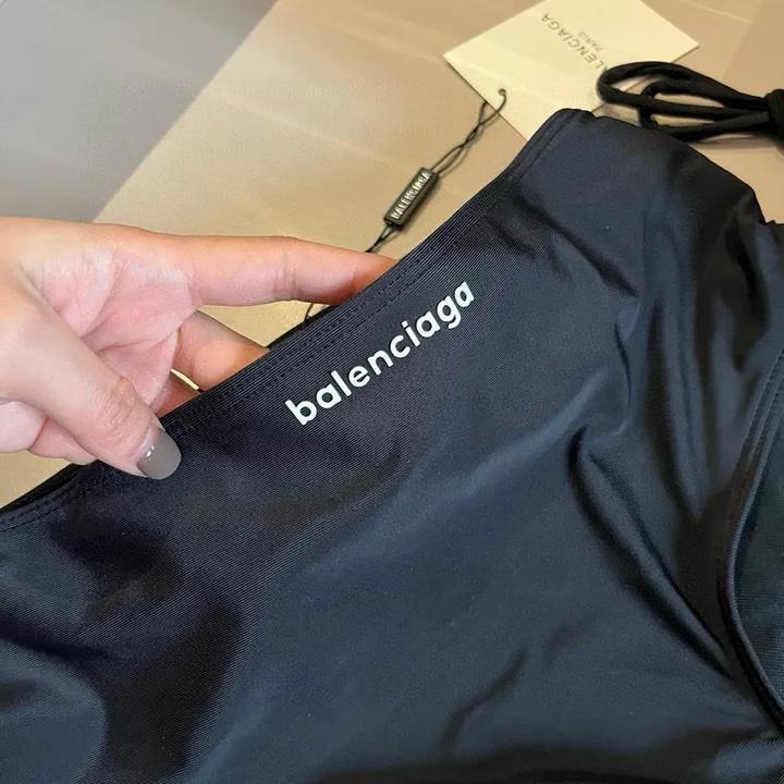 スーパーコピー セリーヌ 水着