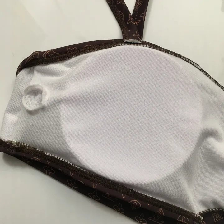 スーパーコピー シャネル 水着