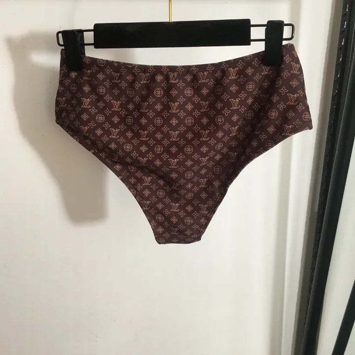 スーパーコピー シャネル 水着