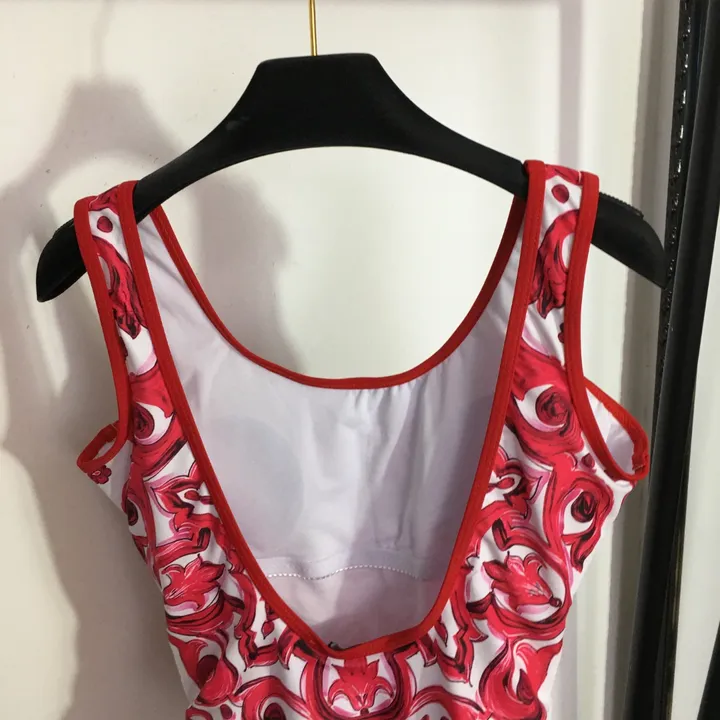 スーパーコピー ドルチェ＆ガッバーナ 水着