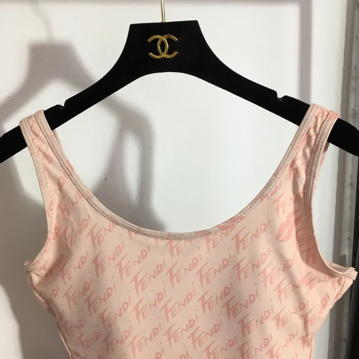 スーパーコピー フェンディ 水着