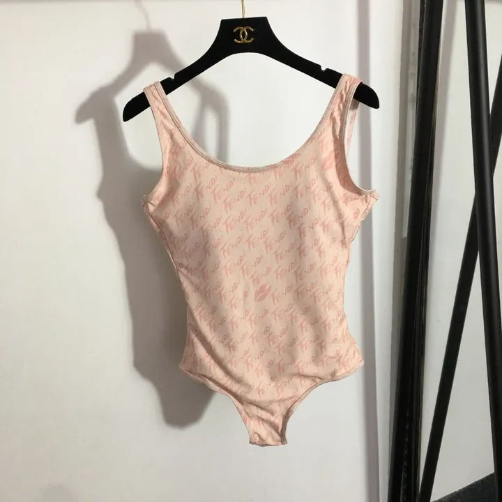 スーパーコピー フェンディ 水着