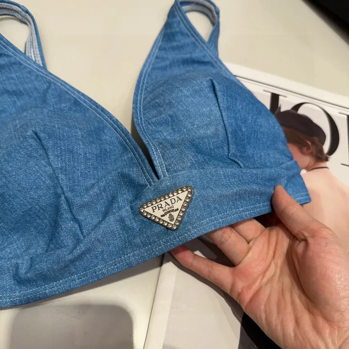 スーパーコピー バレンシアガ 水着