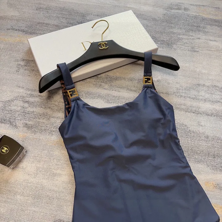 スーパーコピー フェンディ 水着