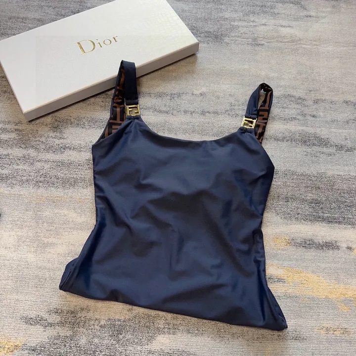 スーパーコピー フェンディ 水着