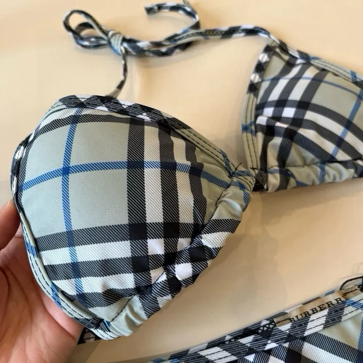 スーパーコピー バーバリー ス 水着