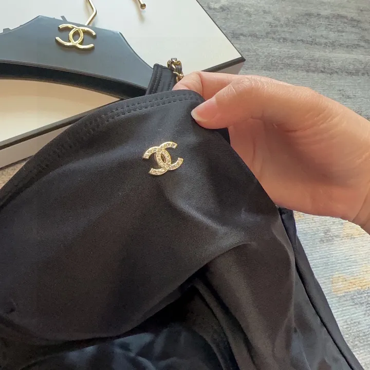 スーパーコピー シャネル 水着