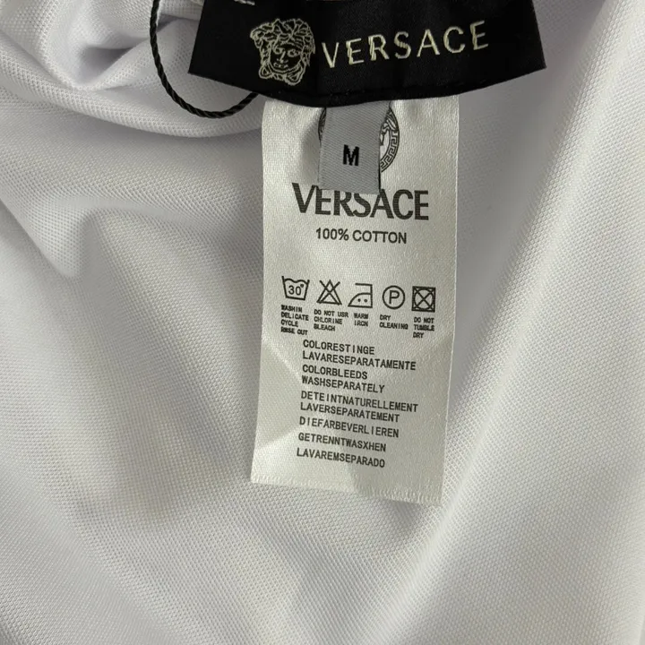 スーパーコピー シュプリーム 水着