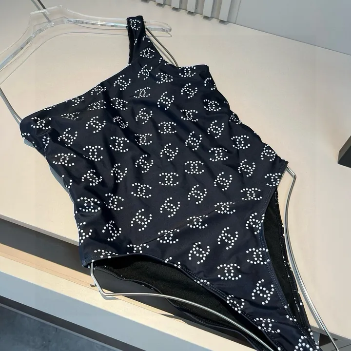 スーパーコピー シャネル 水着