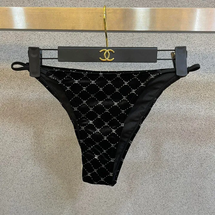 スーパーコピー シャネル 水着