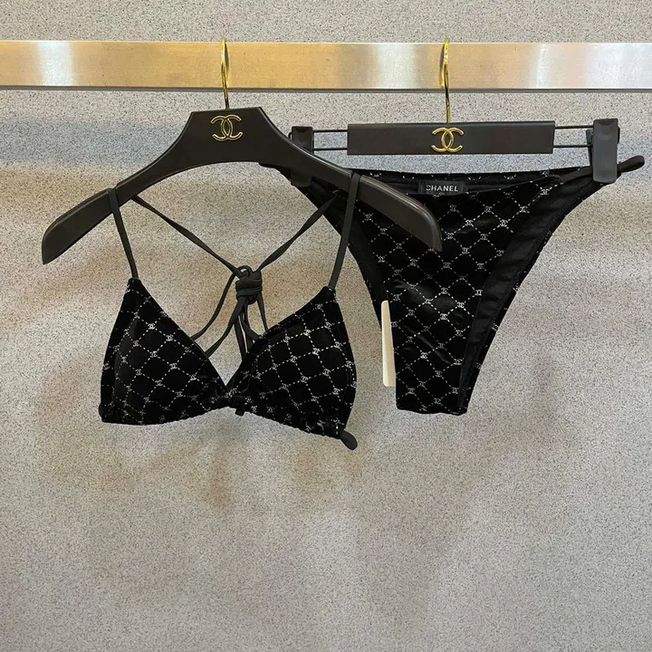 スーパーコピー シャネル 水着