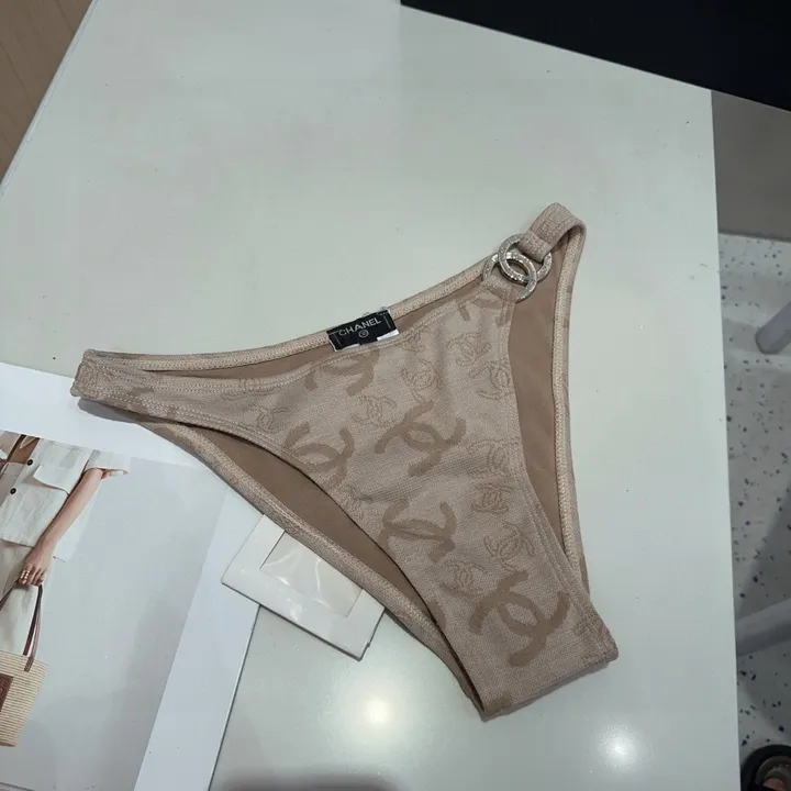 スーパーコピー シャネル 水着