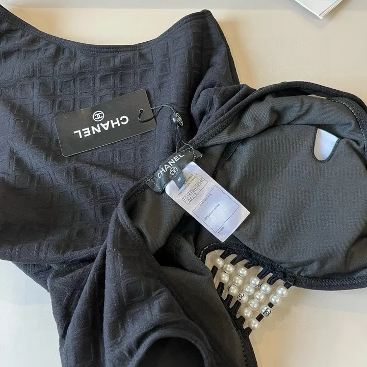 スーパーコピー シャネル 水着