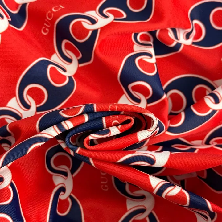 スーパーコピー グッチ 水着