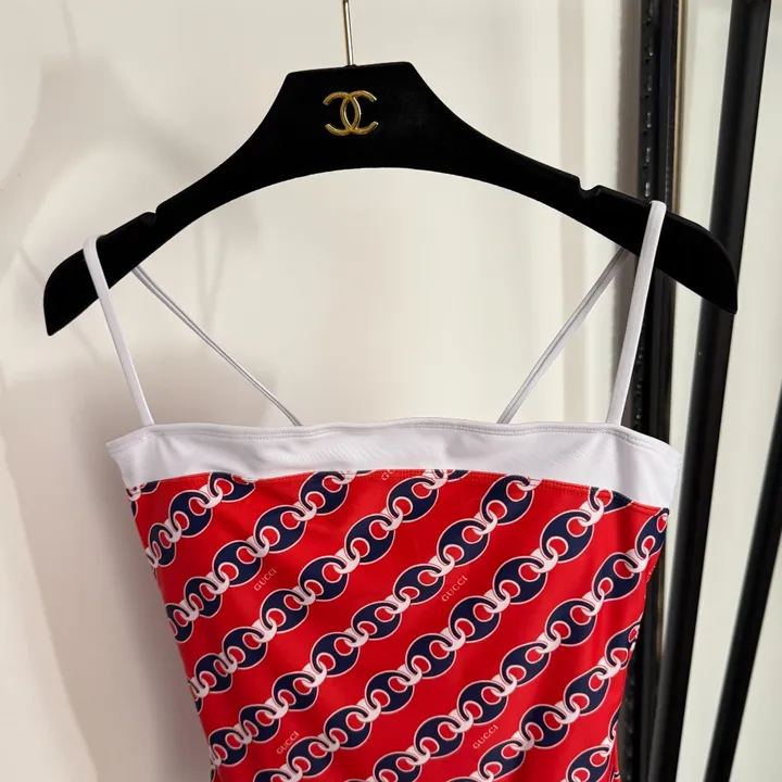 スーパーコピー グッチ 水着