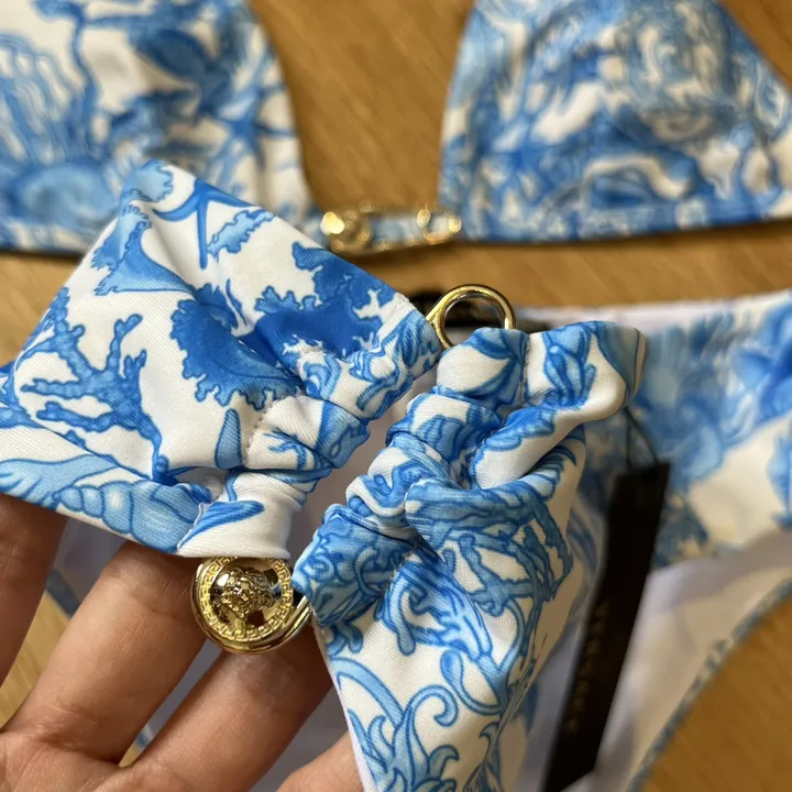 スーパーコピー シュプリーム 水着