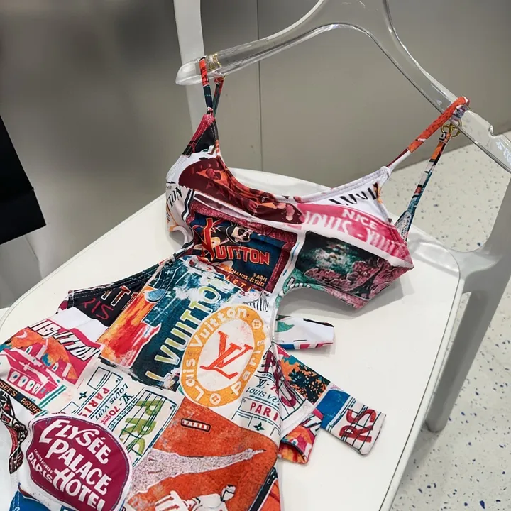 スーパーコピー シャネル 水着