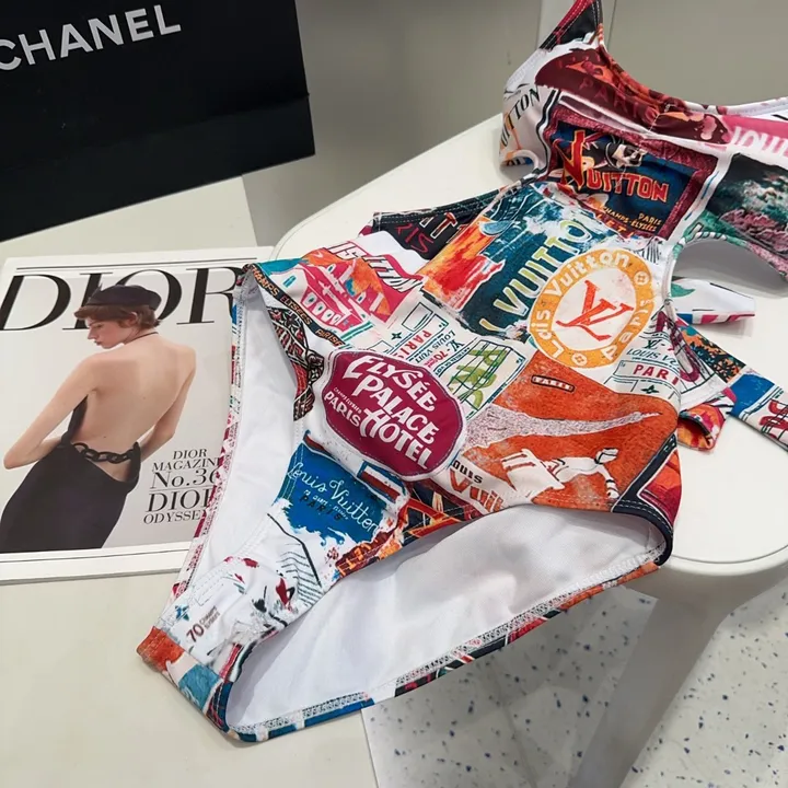 スーパーコピー シャネル 水着