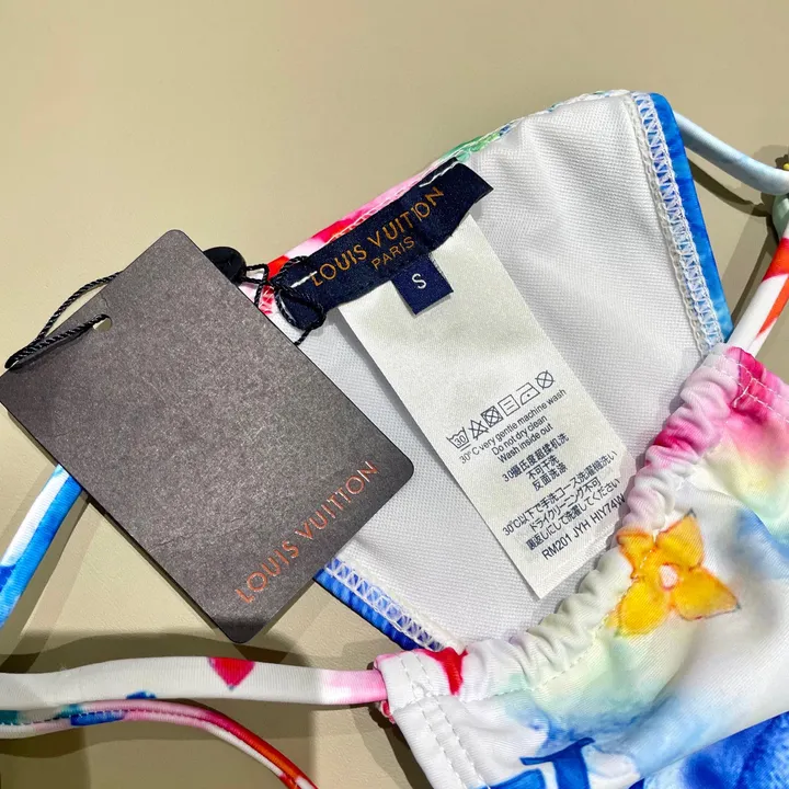 スーパーコピー シャネル 水着