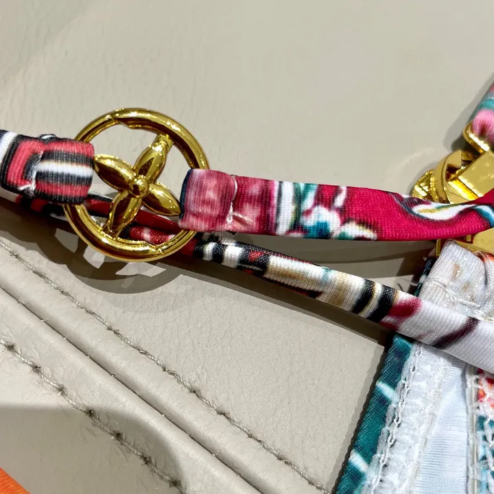 スーパーコピー シャネル 水着