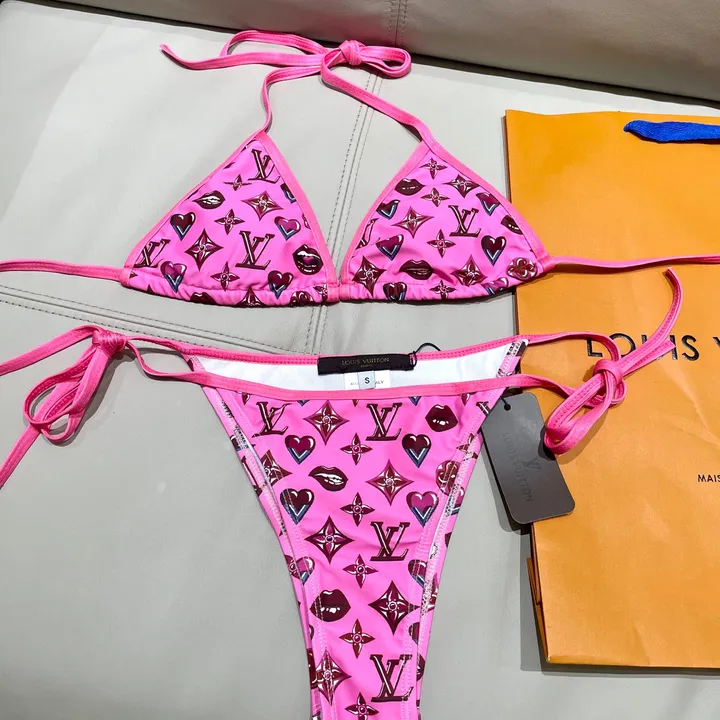 スーパーコピー シャネル 水着