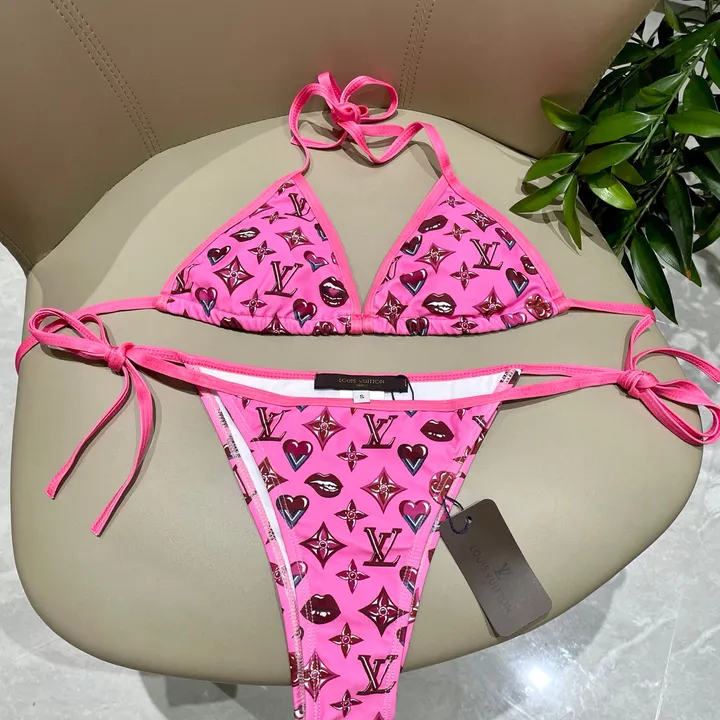 スーパーコピー シャネル 水着