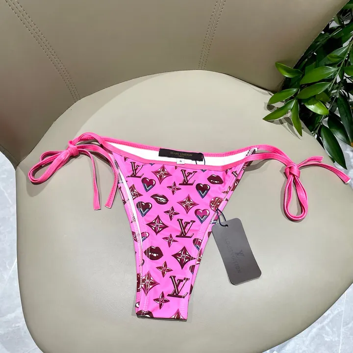 スーパーコピー シャネル 水着